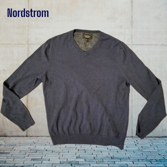 Nordstrom Men's Shop Cotton & Cashmere V-Neck Sweater - Picture 1 of 3